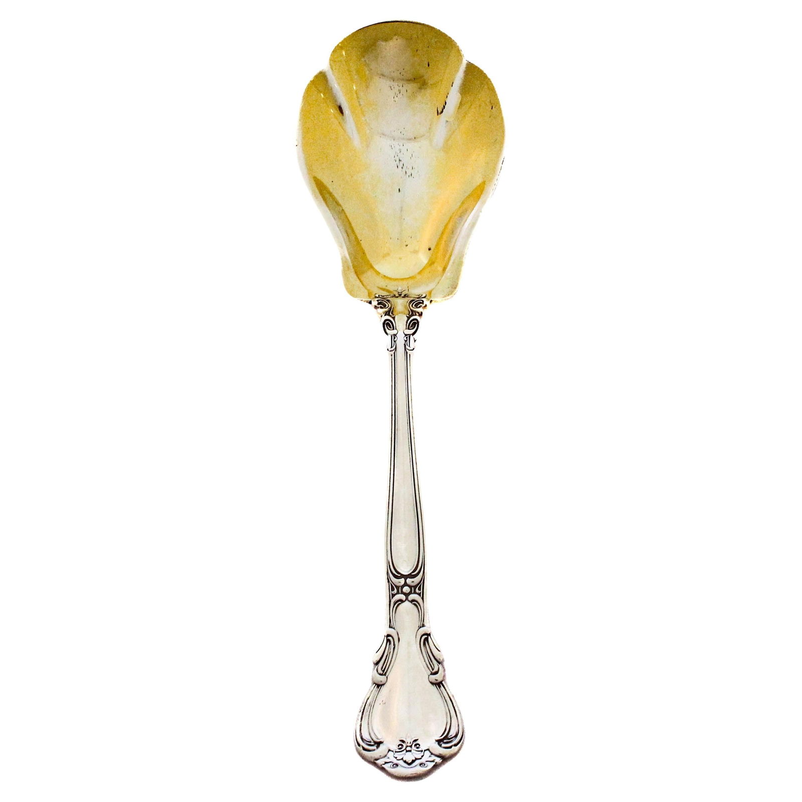 Gorham Chantilly Sterling Silver Berry Spoon 1930: Gorham Chantilly Sterling Silver Berry Spoon 1930 This exquisite sterling silver berry spoon features the renowned "Chantilly" pattern by Gorham Silversmiths, celebrated for its timeless elegance and