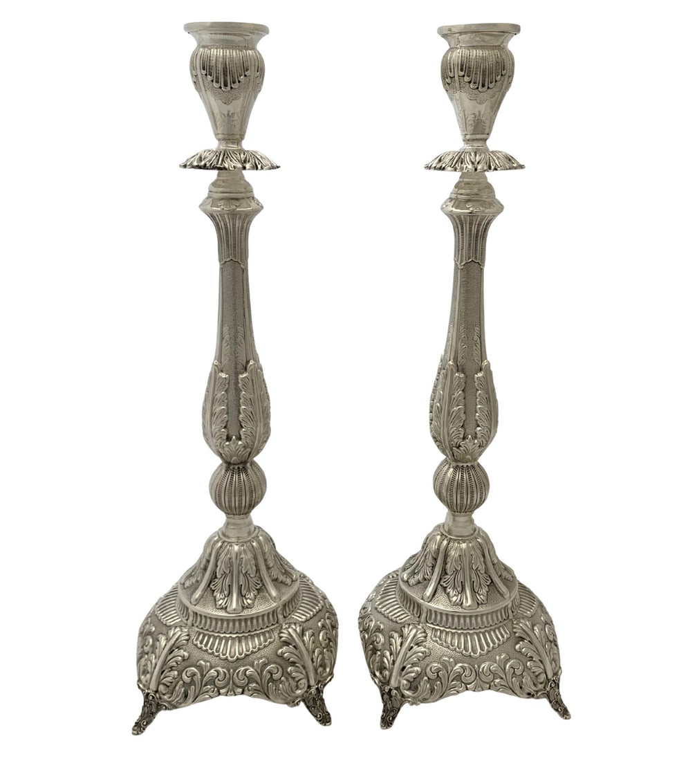 Handmade 925 Sterling Silver Ornate Leaf Design Candlesticks 18 Inches: Handmade 925 Sterling Silver Ornate Leaf Design Candlesticks 18 Inches Enhance your decor with these exquisite handmade 925 Sterling Silver candlesticks. Each piece features intricate leaf applique de