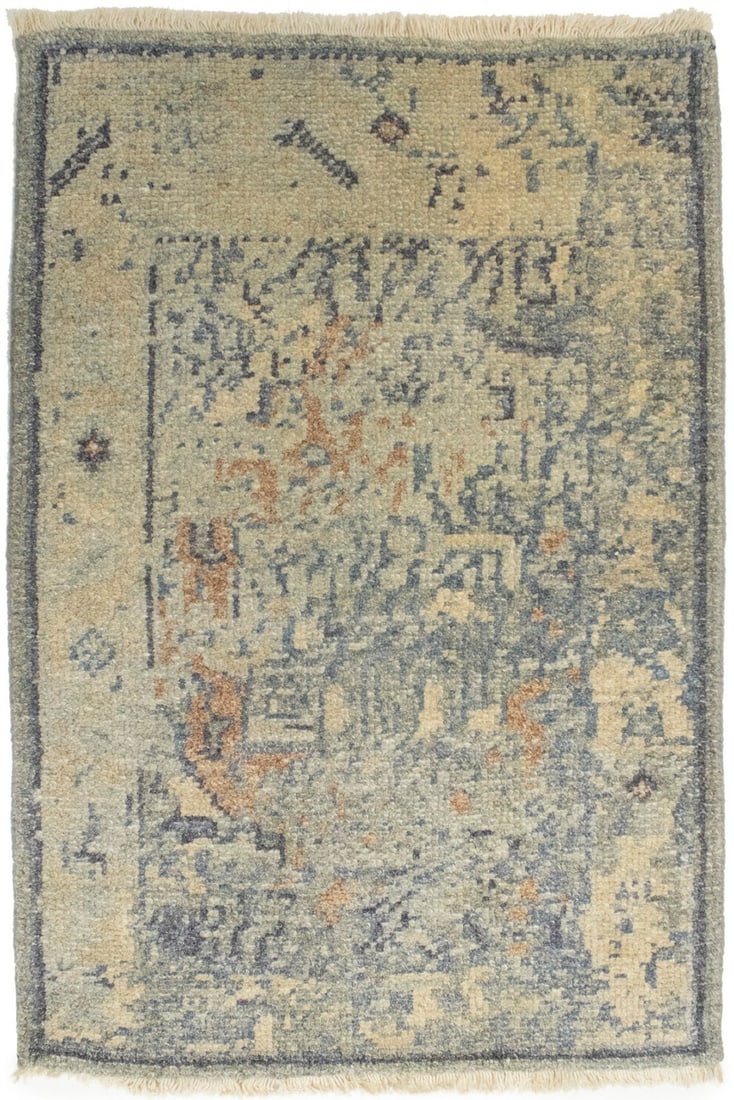 Hand-Knotted Vintage Style Heriz Rug 2'2 x 3'1 Wool Floral Design: Hand-Knotted Vintage Style Heriz Rug 2'2 x 3'1 Wool Floral Design Enhance your living space with this Vintage Style Distressed Heriz Rug, a perfect blend of traditional craftsmanship and modern design
