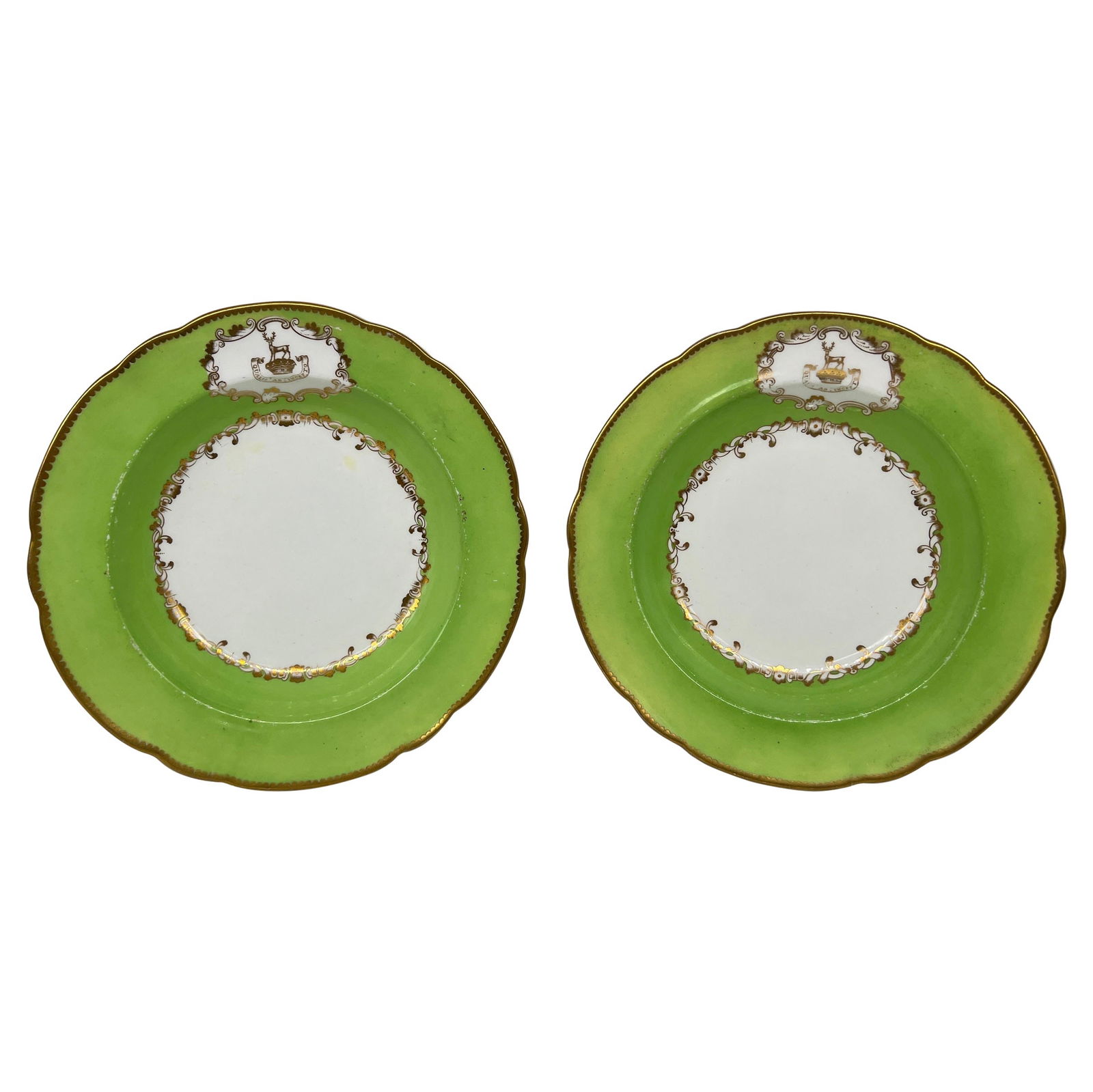 Set of 2 Copeland & Garrett Armorial Porcelain Soup Bowls C. 1840: Set of 2 Copeland & Garrett Armorial Porcelain Soup Bowls C. 1840 Discover a stunning pair of Copeland & Garrett Ripon Family Armorial porcelain soup bowls, crafted between 1833 and 1847. Each bowl fe