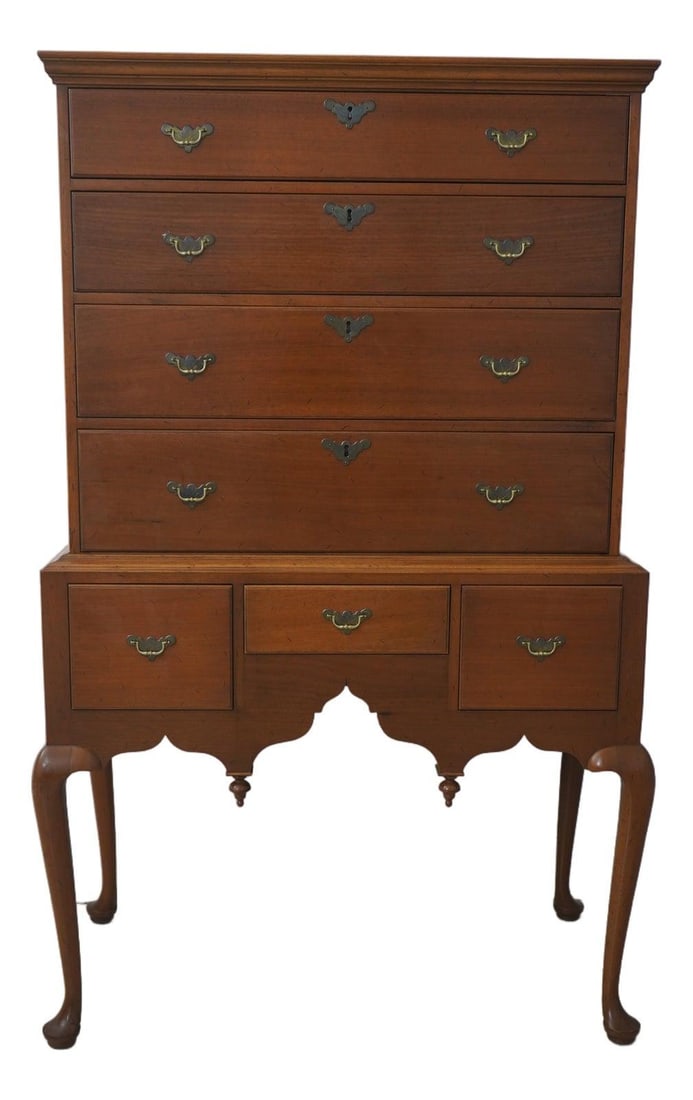 Kittinger WA-1062 Colonial Williamsburg Mahogany Highboy 40 Years Old: Kittinger WA-1062 Colonial Williamsburg Mahogany Highboy 40 Years Old Discover this exquisite Kittinger Colonial Williamsburg WA-1062 Mahogany Highboy, a timeless piece that showcases superior craftsm