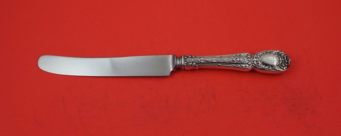 Gorham Florentine Sterling Silver Dinner Knife Old French 9 5/8" Monogrammed: Gorham Florentine Sterling Silver Dinner Knife Old French 9 5/8" Monogrammed This exquisite Florentine dinner knife by Gorham features a stunning sterling silver hollow handle paired with a durable st