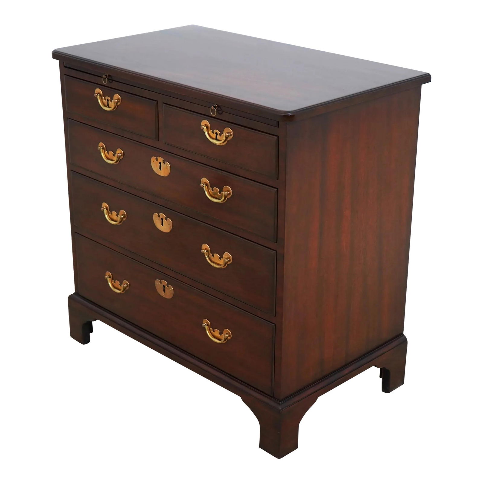 Kittinger CW-68 Mahogany Colonial Williamsburg Bachelor Chest: Kittinger CW-68 Mahogany Colonial Williamsburg Bachelor Chest This Kittinger CW-68 Colonial Williamsburg Bachelor Chest is a stunning piece, crafted from high-quality mahogany and showcasing exception