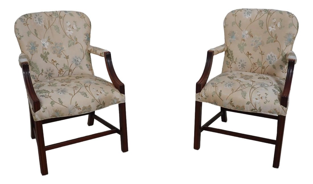 Baker Traditional Mahogany Open Armchair Pair Elegant Design (1 of 10)