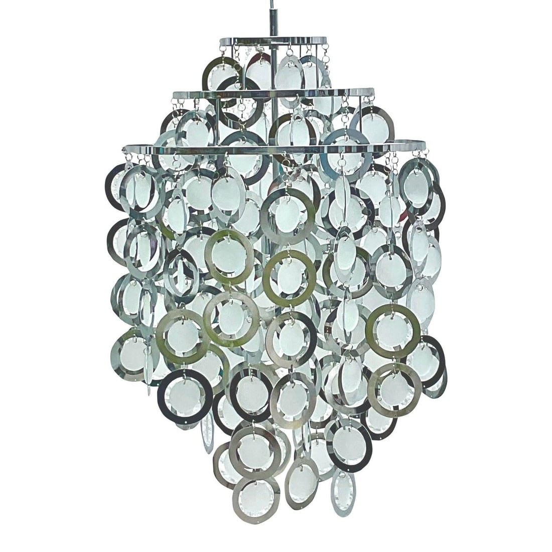 Midcentury Verner Panton Chrome Rings Chandelier 16x36: Midcentury Verner Panton Chrome Rings Chandelier 16x36 Introducing a stunning vintage midcentury Verner Panton ring drop chandelier, an exceptional piece that embodies the elegance of MCM design. This