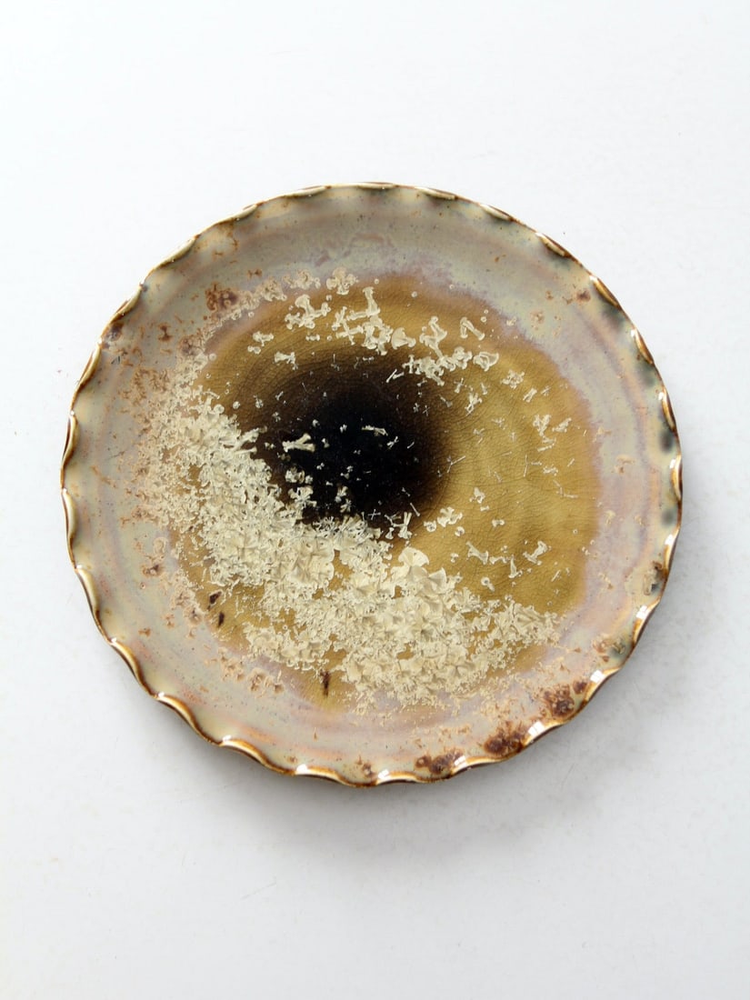 Kyle Kreigh Vintage Hand Thrown Porcelain Plate 10.75 inch Ruffled Edge: Kyle Kreigh Vintage Hand Thrown Porcelain Plate 10.75 inch Ruffled Edge Discover a stunning vintage hand thrown porcelain plate by artist Kyle Kreigh. This exquisite handmade studio pottery platter fe