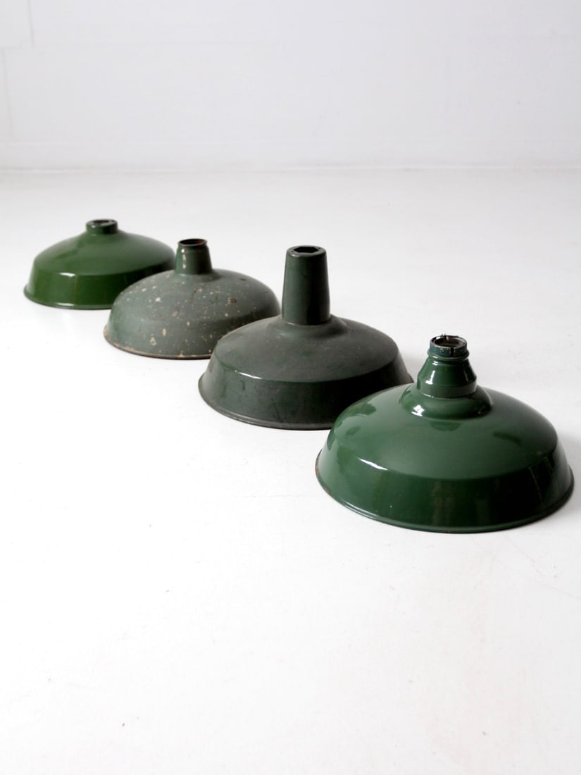 Set of 4 Vintage Industrial Pendant Light Shades Green Enamel: Set of 4 Vintage Industrial Pendant Light Shades Green Enamel Illuminate your space with this charming collection of four vintage American warehouse pendant lamp shades. Each shade features a classic