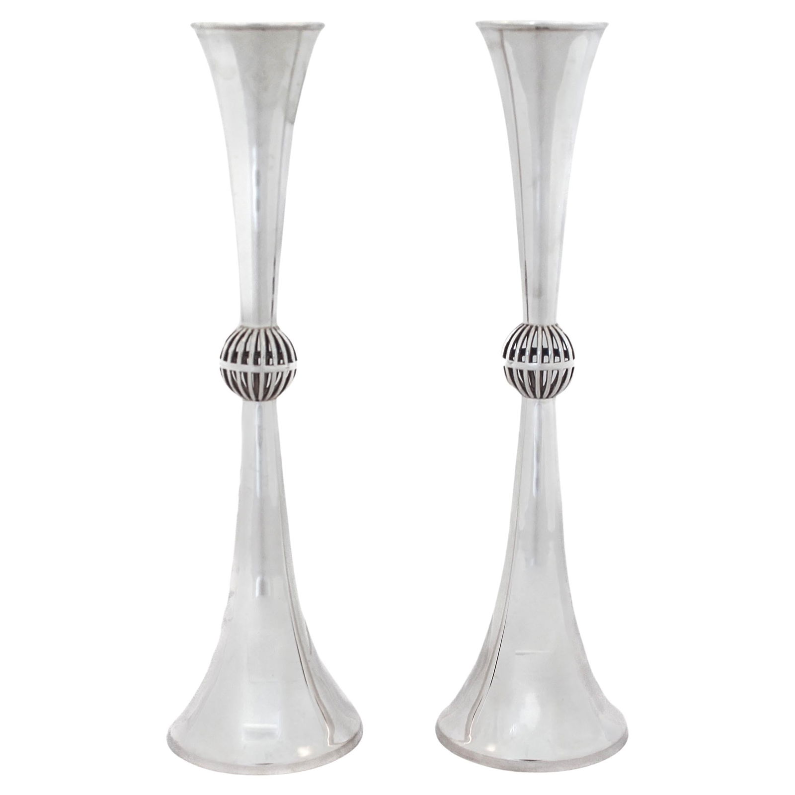 Modern Sterling Silver Candlesticks Set of 2 from Israel: Modern Sterling Silver Candlesticks Set of 2 from Israel This exquisite set of two modern candlesticks is crafted from high-quality sterling silver, showcasing a sleek and contemporary design that wil