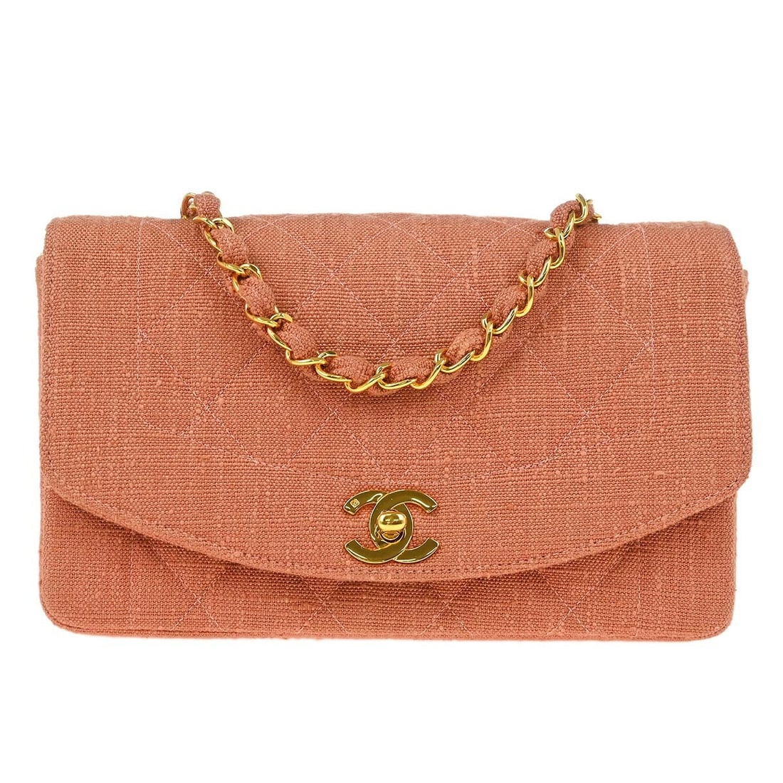 Chanel Diana Small Pink Linen Shoulder Bag with Chain Strap: Chanel Diana Small Pink Linen Shoulder Bag with Chain Strap Introducing the Chanel Pink Linen Small Diana Shoulder Bag, a stylish accessory perfect for casual occasions. This exquisite bag features a