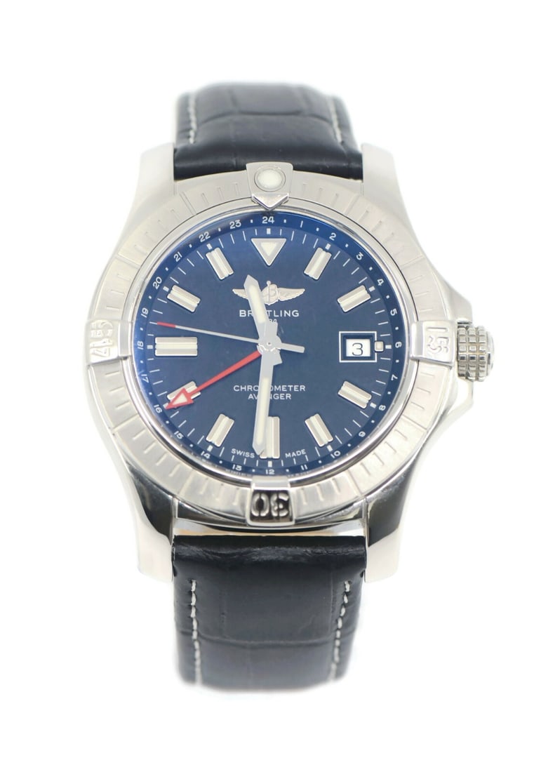 Breitling Avenger GMT A32397 Stainless Steel Automatic Watch with Box and Papers: Breitling Avenger GMT A32397 Stainless Steel Automatic Watch with Box and Papers Discover the Breitling Avenger GMT Stainless Steel Watch, a perfect blend of style and functionality. This pre-owned wr