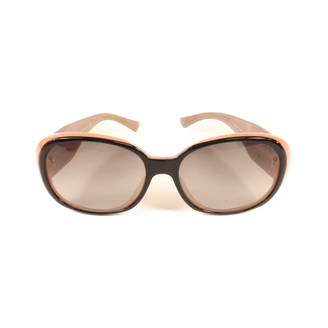 CHANEL Black Pink CC PVC Sunglasses Made in France: CHANEL Black Pink CC PVC Sunglasses Made in France Elevate your accessory collection with these CHANEL CC PVC Sunglasses. Designed with a stylish black and pink color combination, these sunglasses are