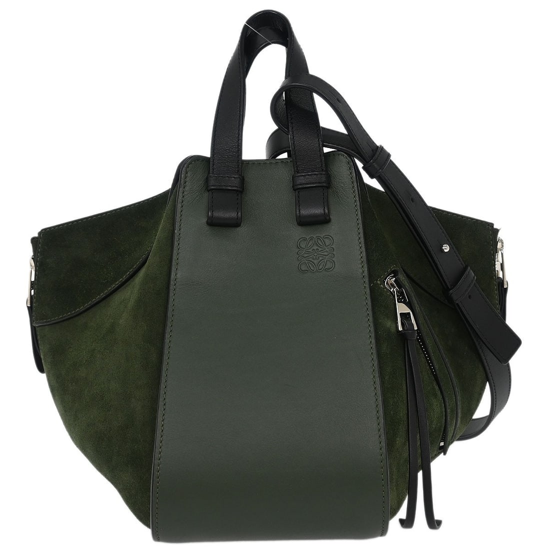 Loewe Dark Green Suede Hammock 2-Way Tote Bag Spain: Loewe Dark Green Suede Hammock 2-Way Tote Bag Spain Discover the elegance of this Loewe Dark Green Suede Hammock 2-way Tote Bag, a luxurious accessory crafted in Spain. The bag features a spacious int