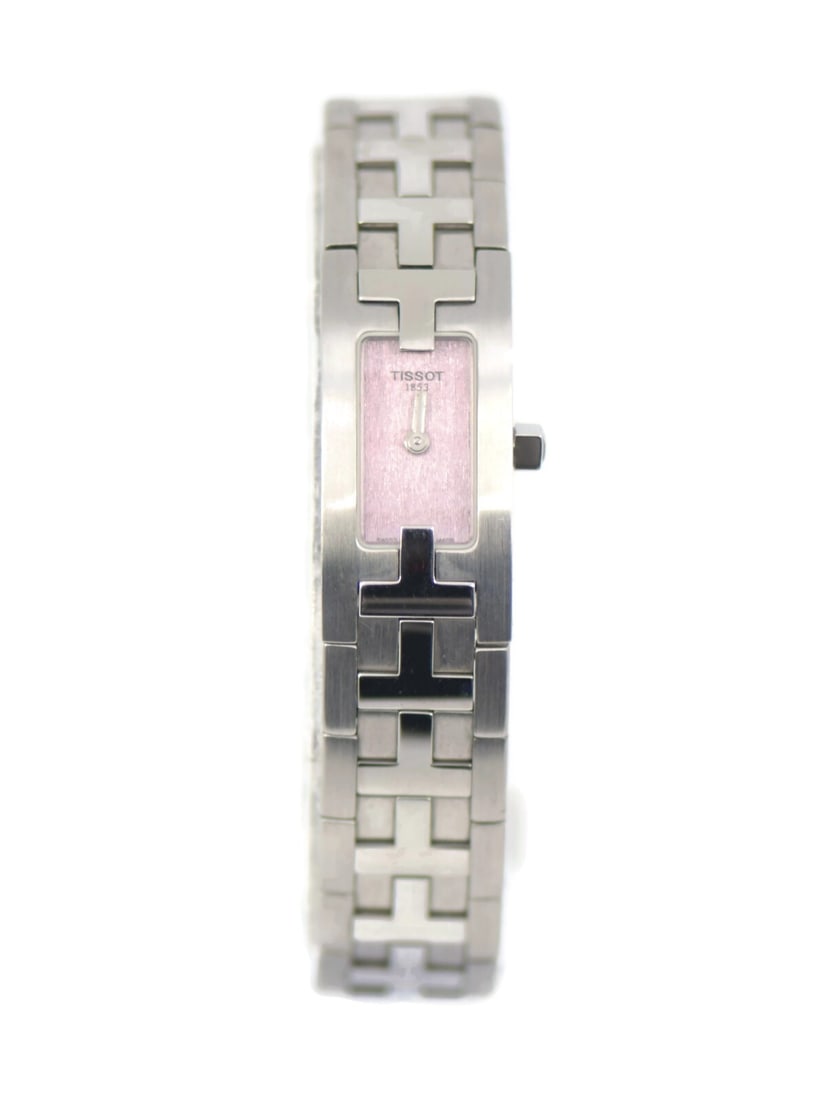 Tissot Quartz Stainless Steel Wristwatch with Pink Dial: Tissot Quartz Stainless Steel Wristwatch with Pink Dial This elegant Tissot Stainless Steel Watch is a stunning wristwatch featuring a quartz movement and an analog display. The watch showcases a beau