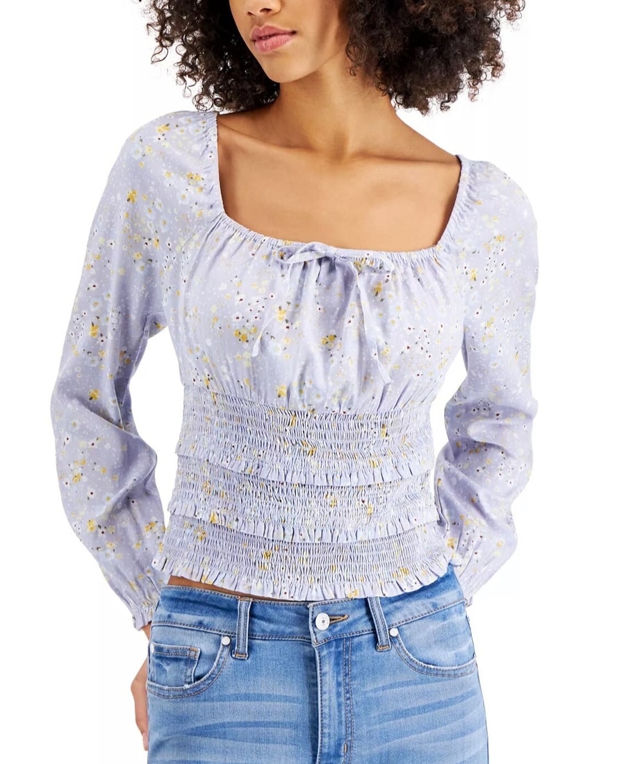 Planet Gold Juniors Square-Neck Smocked Top Blue Fog Cotton L: Planet Gold Juniors Square-Neck Smocked Top Blue Fog Cotton L Elevate your wardrobe with the stylish Planet Gold Juniors' Square-Neck Smocked Top in Blue Fog. This chic blouse features a flattering
