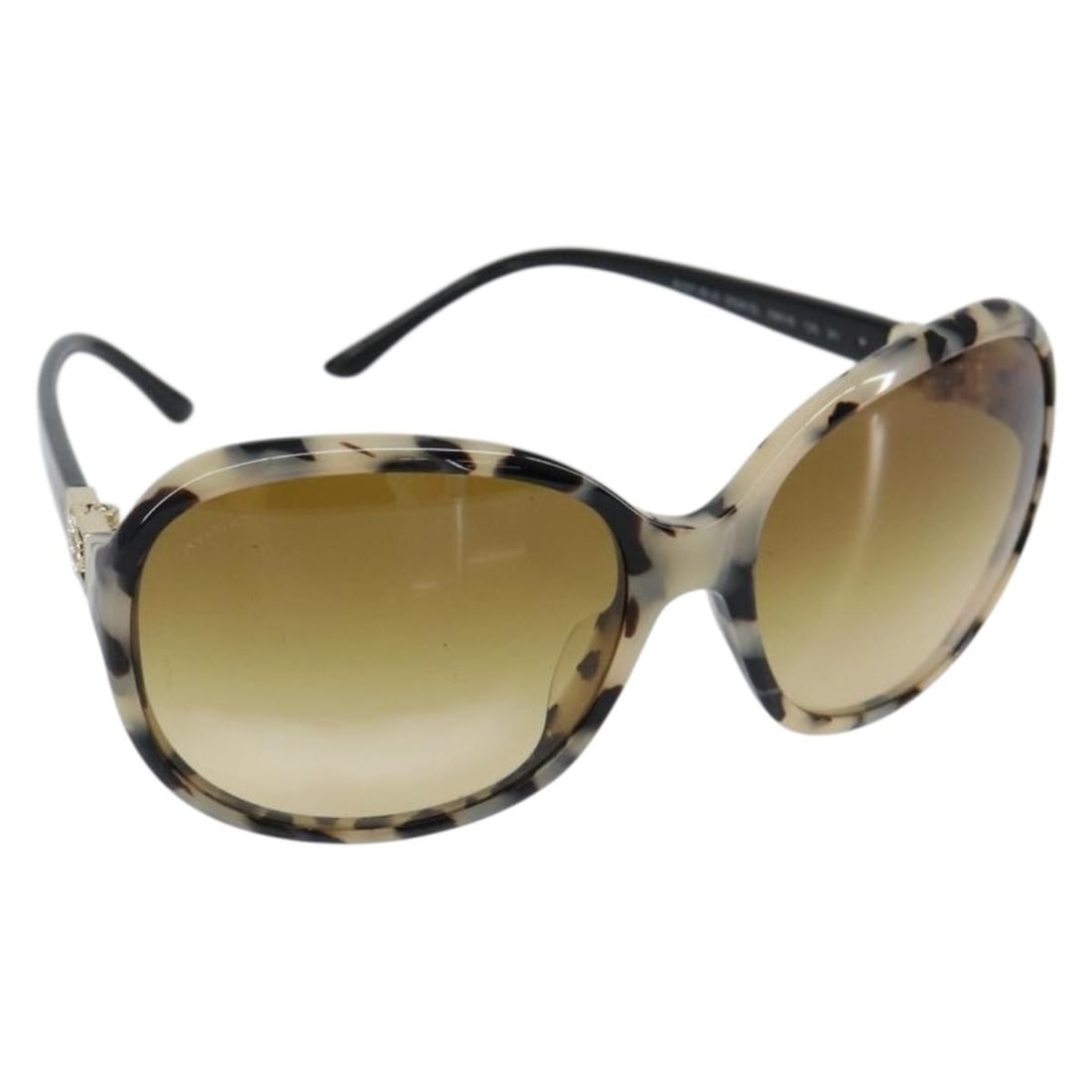 BVLGARI Black Plastic Sunglasses with Case Auth AM9455: BVLGARI Black Plastic Sunglasses with Case Auth AM9455 Elevate your style with these authentic BVLGARI sunglasses, crafted in Italy. Featuring a sleek black plastic frame, these sunglasses are both fa