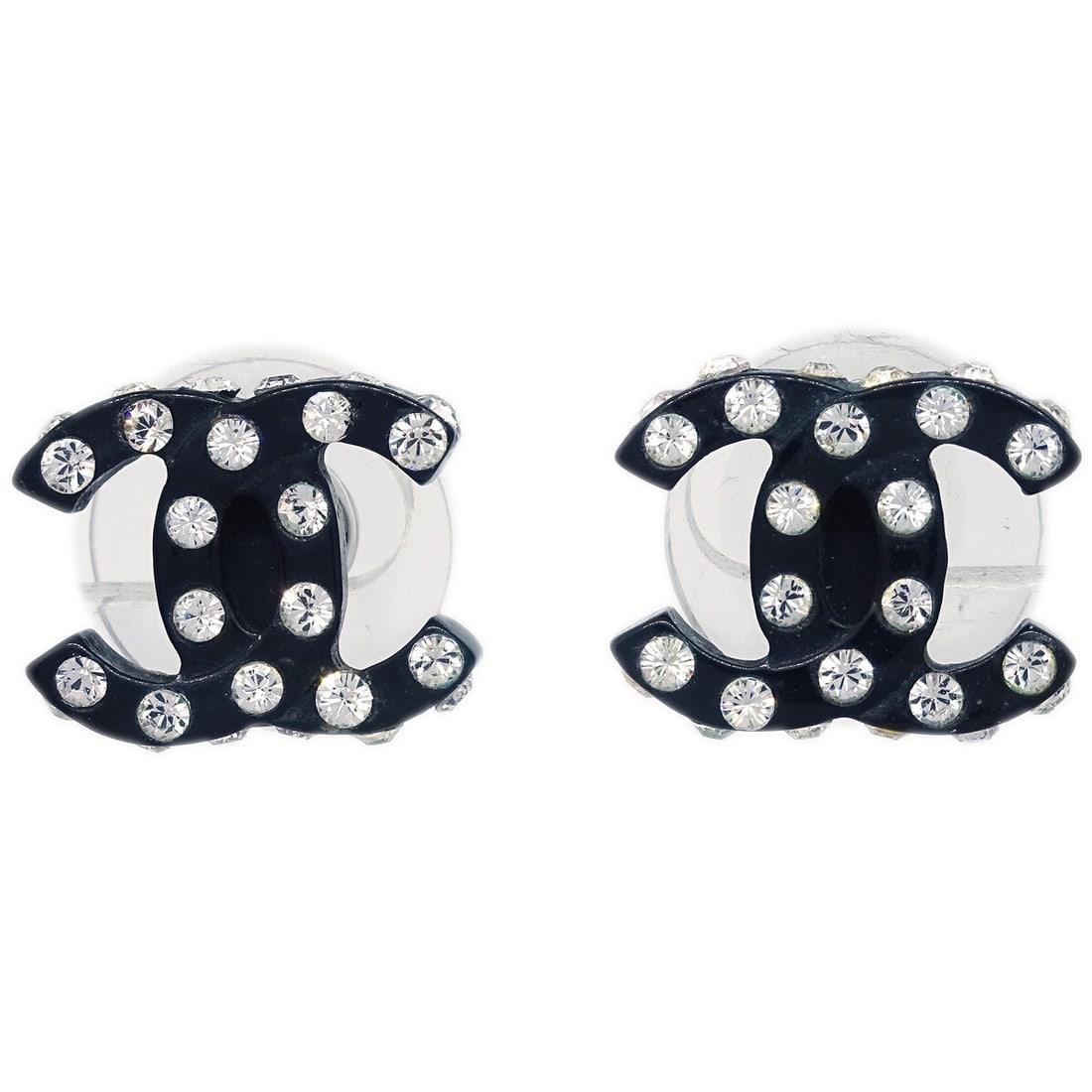 Chanel CC Rhinestone Button Piercing Earrings Silver 04A: Chanel CC Rhinestone Button Piercing Earrings Silver 04A Elevate your style with these stunning Chanel CC Piercing Earrings, featuring a chic button style adorned with rhinestones. The earrings are cr