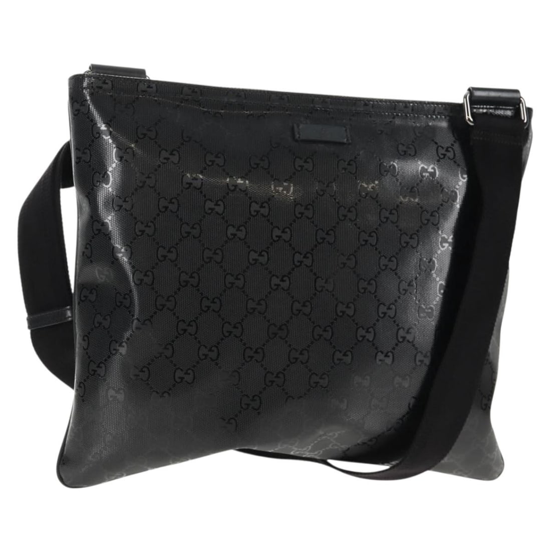 GUCCI GG Implementation Shoulder Bag PVC Black Silver 201446 Authentic: GUCCI GG Implementation Shoulder Bag PVC Black Silver 201446 Authentic This authentic GUCCI GG implementation shoulder bag combines elegance with practicality, crafted in Italy from durable PVC leathe