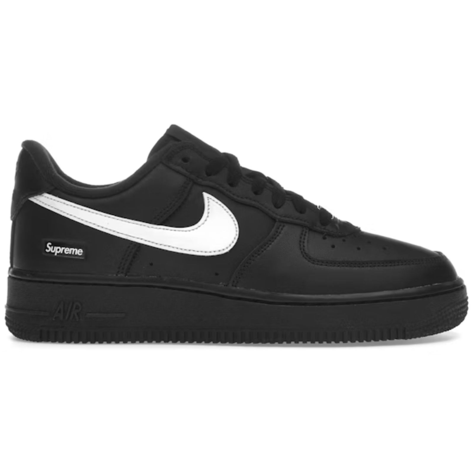 Supreme Air Force 1 Low Box Logo Sneakers Black White Size 11 M: Supreme Air Force 1 Low Box Logo Sneakers Black White Size 11 M Elevate your sneaker game with the Supreme Air Force 1 Low featuring a striking black and white box logo design. This iconic collaborati