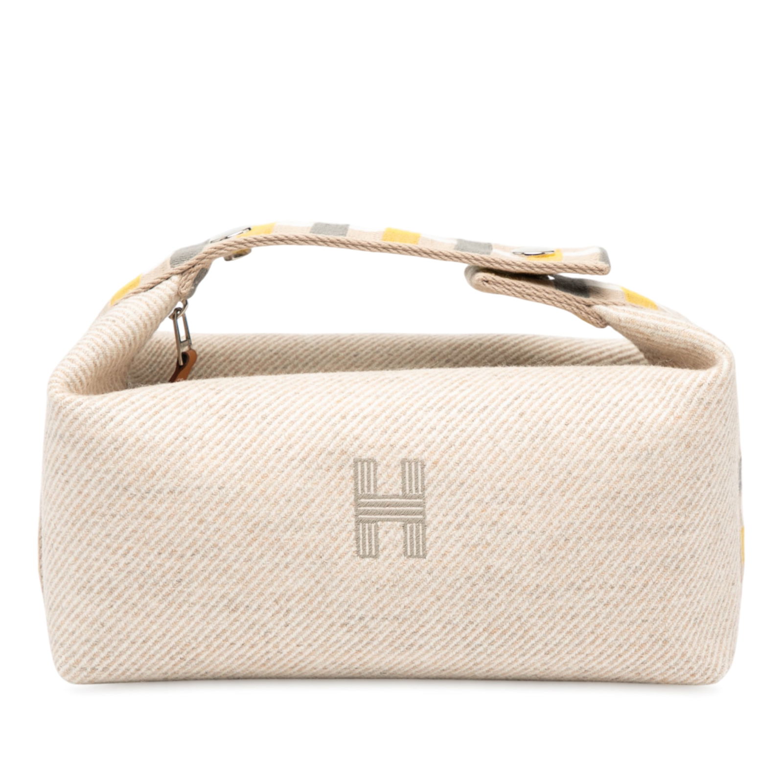 Hermes Small Wool Bride-A-Brac Au Carre Case Brown Fabric Bag: Hermes Small Wool Bride-A-Brac Au Carre Case Brown Fabric Bag This exquisite Small Wool Bride A Brac Au Carre Case from Hermes showcases a sophisticated wool body complemented by a flat handle for eas