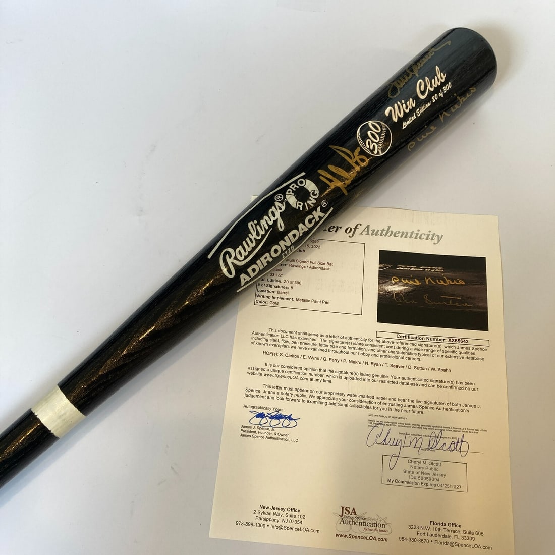 300 Win Club Multi-Signed Rawlings Bat with 8 Legends and JSA COA: 300 Win Club Multi-Signed Rawlings Bat with 8 Legends and JSA COA Celebrate baseball history with this impressive 300 Win Club multi-signed commemorative bat. This 34-inch Rawlings bat features the si