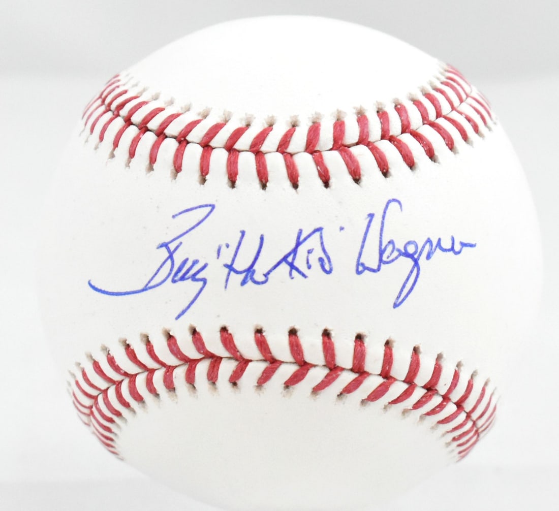 Billy Wagner Signed Rawlings OML Baseball Beckett Authenticated Astros: Billy Wagner Signed Rawlings OML Baseball Beckett Authenticated Astros This is an original Rawlings OML baseball autographed by Billy Wagner, a notable player from the Houston Astros. The item comes w
