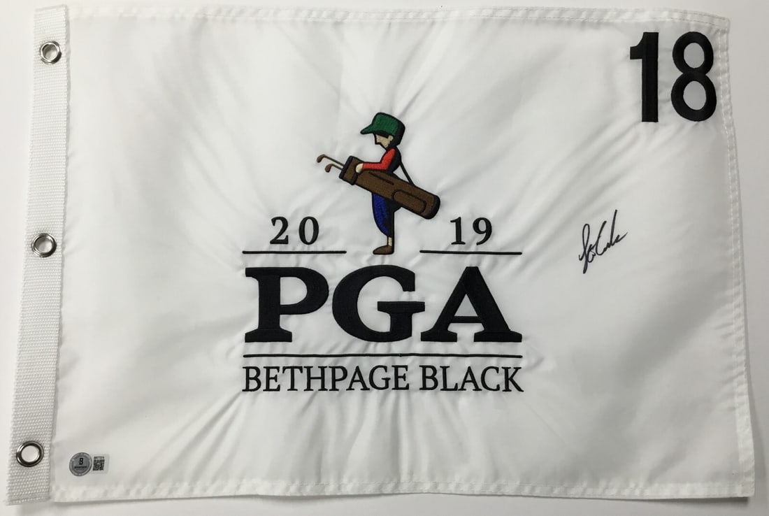 Stewart Cink Signed 2019 PGA Bethpage Black Flag Beckett Authenticated BR77374: Stewart Cink Signed 2019 PGA Bethpage Black Flag Beckett Authenticated BR77374 Celebrate golf history with this authentic Stewart Cink signed 2019 PGA Bethpage Black #18 pin flag. This official pin fl