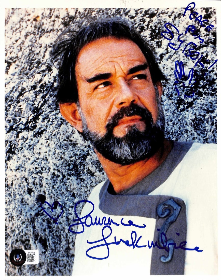 Lawrence Luckinbill Signed Sybok Photo with Inscription Beckett Certified: Lawrence Luckinbill Signed Sybok Photo with Inscription Beckett Certified This is an original 8x10 color photograph of Lawrence Luckinbill as Sybok from Star Trek V: The Final Frontier, uniquely signe