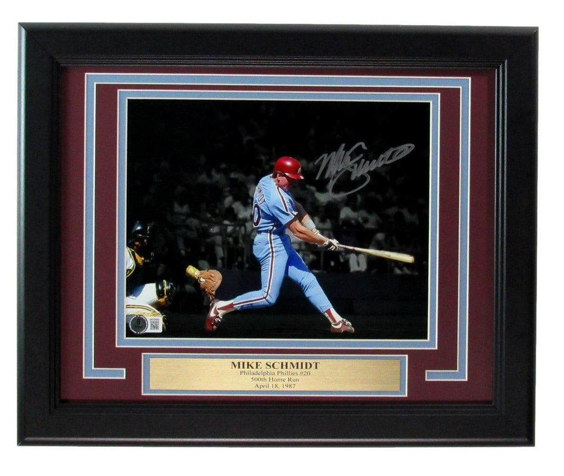 Mike Schmidt HOF Autographed 8x10 Photo Framed Beckett Authenticated: Mike Schmidt HOF Autographed 8x10 Photo Framed Beckett Authenticated This item features a Mike Schmidt Hall of Fame signed and autographed 8x10 photo of the Philadelphia Phillies, beautifully framed f