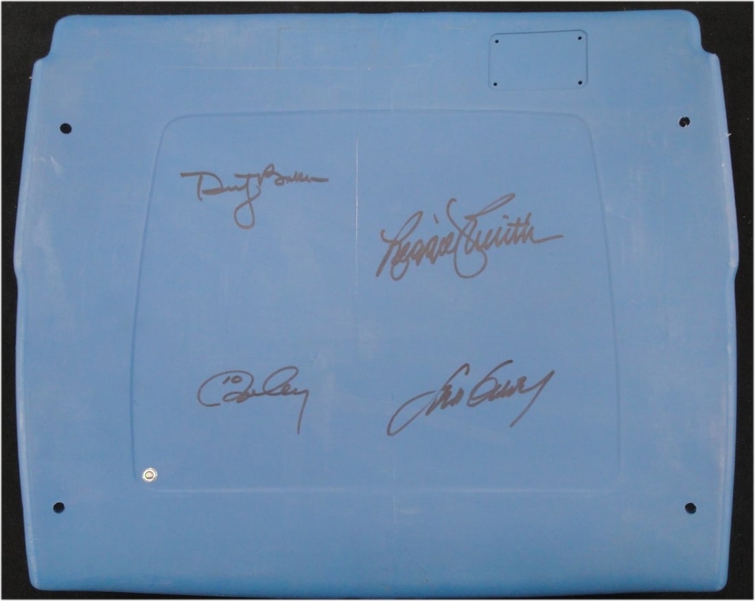 Los Angeles Dodgers Signed Game Used Seat by Smith Cey Baker Garvey: Los Angeles Dodgers Signed Game Used Seat by Smith Cey Baker Garvey Celebrate the legacy of the Los Angeles Dodgers with this unique collectible seat back from Dodger Stadium, featuring the autographs