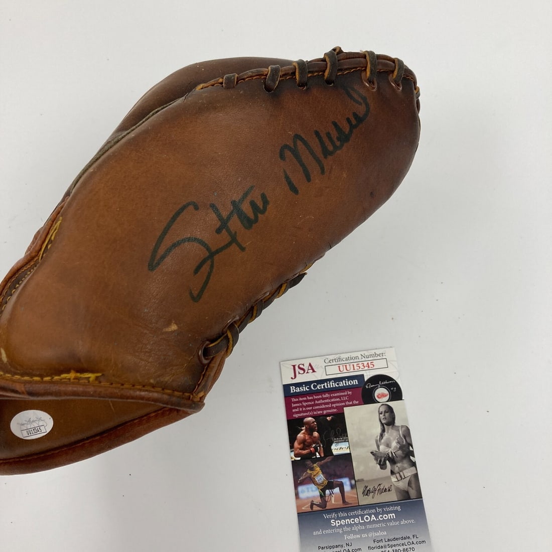 Stan Musial Signed 1940s Reach Baseball Glove JSA Authenticated (1 of 9)