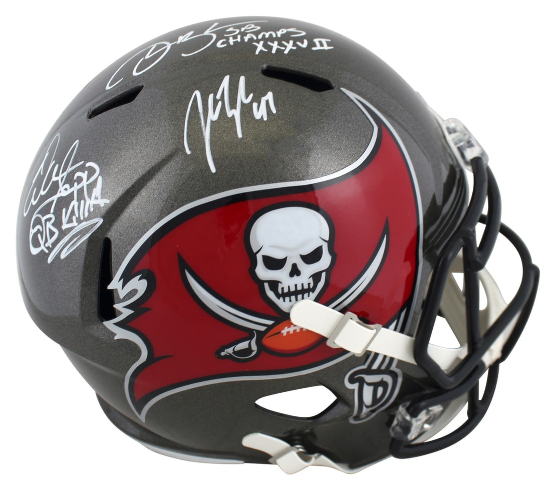 Tampa Bay Buccaneers Signed 2020 Full Size Speed Helmet Sapp Brooks Lynch BAS: Tampa Bay Buccaneers Signed 2020 Full Size Speed Helmet Sapp Brooks Lynch BAS This authentic 2020 Full Size Speed Replica Helmet is personally signed by three iconic players of the Tampa Bay Buccaneer