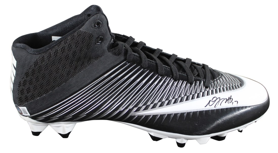 Davante Adams Signed Nike Vapor Cleat Size 12.5 Los Angeles Rams Beckett Authenticated (1 of 7)