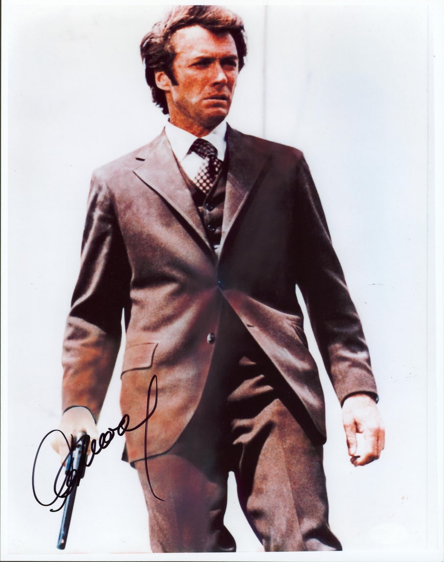 Clint Eastwood Dirty Harry Signed 11x14 Photo Beckett COA (1 of 5)