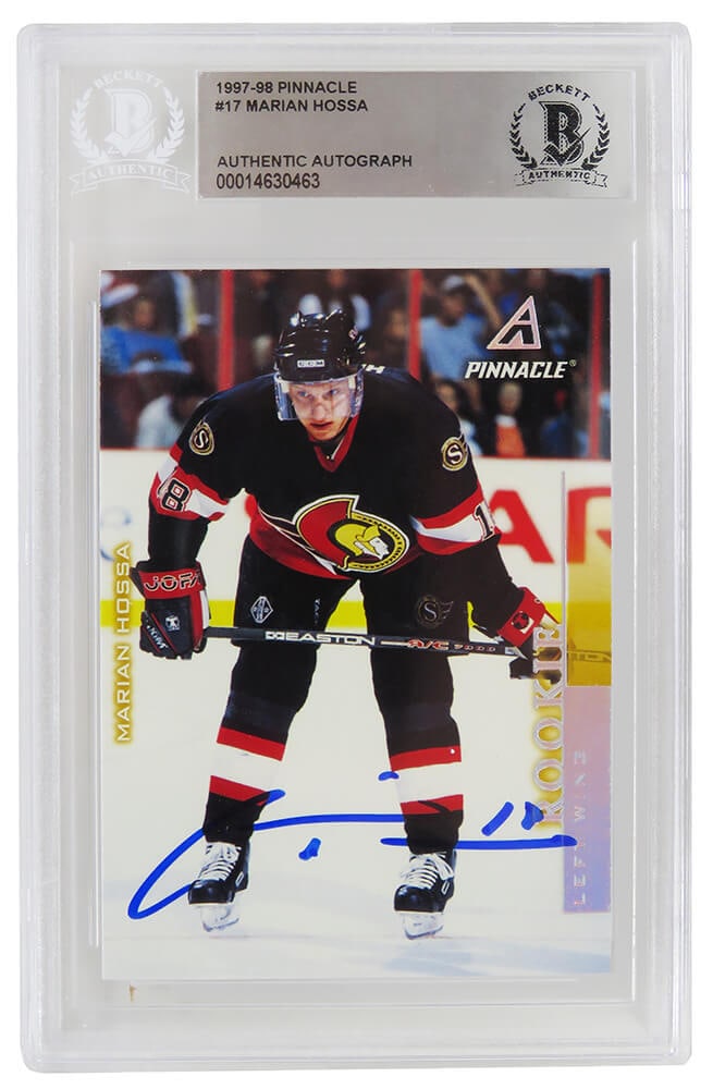 Marian Hossa Signed 1997 Pinnacle Rookie Card #17 Beckett Slabbed (1 of 2)