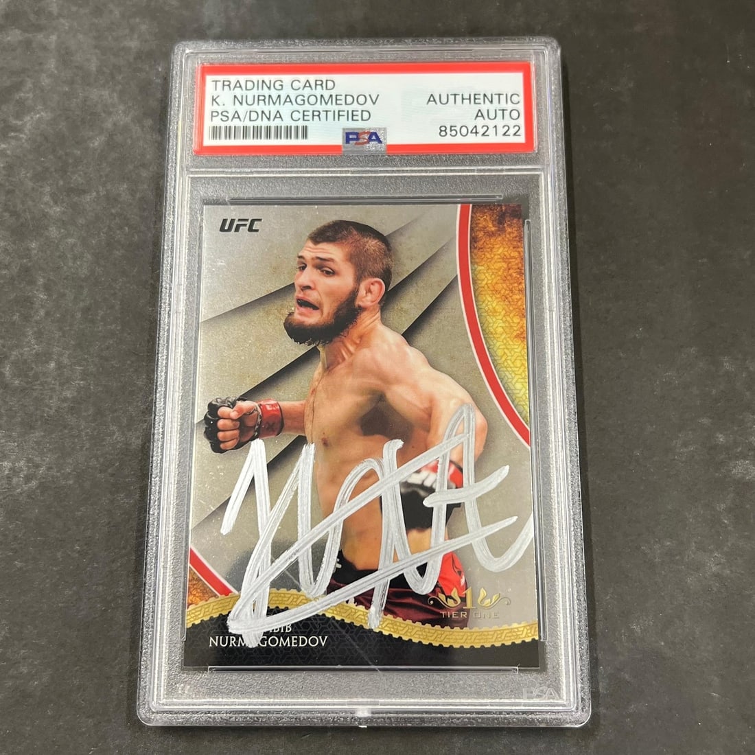 2018 Topps Khabib Nurmagomedov Signed Card PSA Authenticated UFCT-KN (1 of 2)