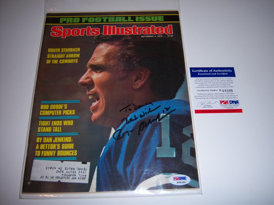 Roger Staubach Signed Sports Illustrated Dallas Cowboys Magazine (1 of 2)