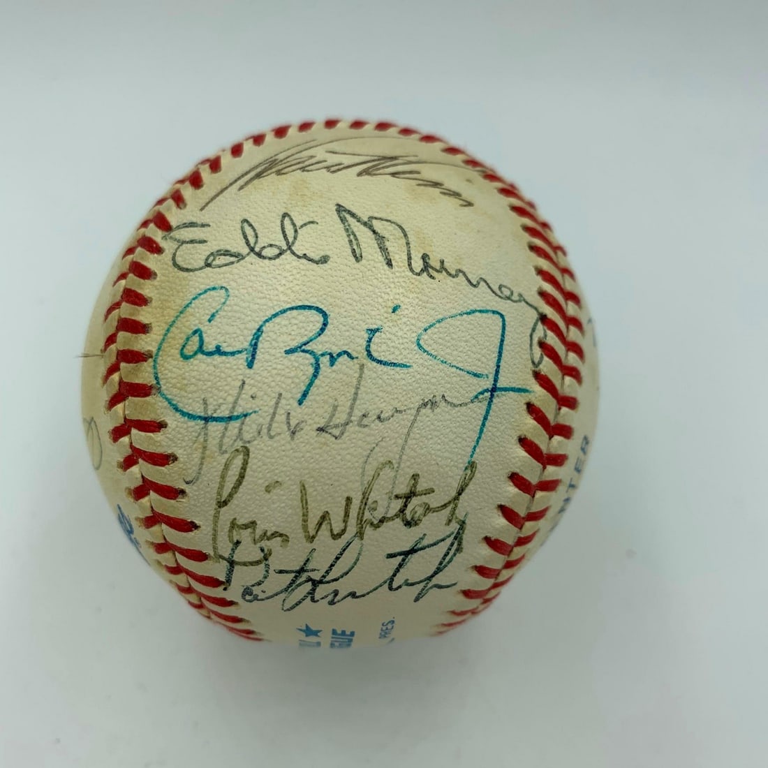 Multi Signed Baseball 21 Sigs Cal Ripken Jr Mark McGwire JSA COA: Multi Signed Baseball 21 Sigs Cal Ripken Jr Mark McGwire JSA COA This Official American League baseball is a collector's gem, featuring 21 signatures from notable former American League Rookies of the