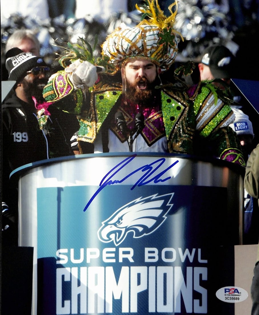 Jason Kelce Autographed 8x10 Photo Philadelphia Eagles PSA Authenticated: Jason Kelce Autographed 8x10 Photo Philadelphia Eagles PSA Authenticated This item features a signed 8x10 photograph of Jason Kelce, a prominent player for the Philadelphia Eagles in the NFL. The auto