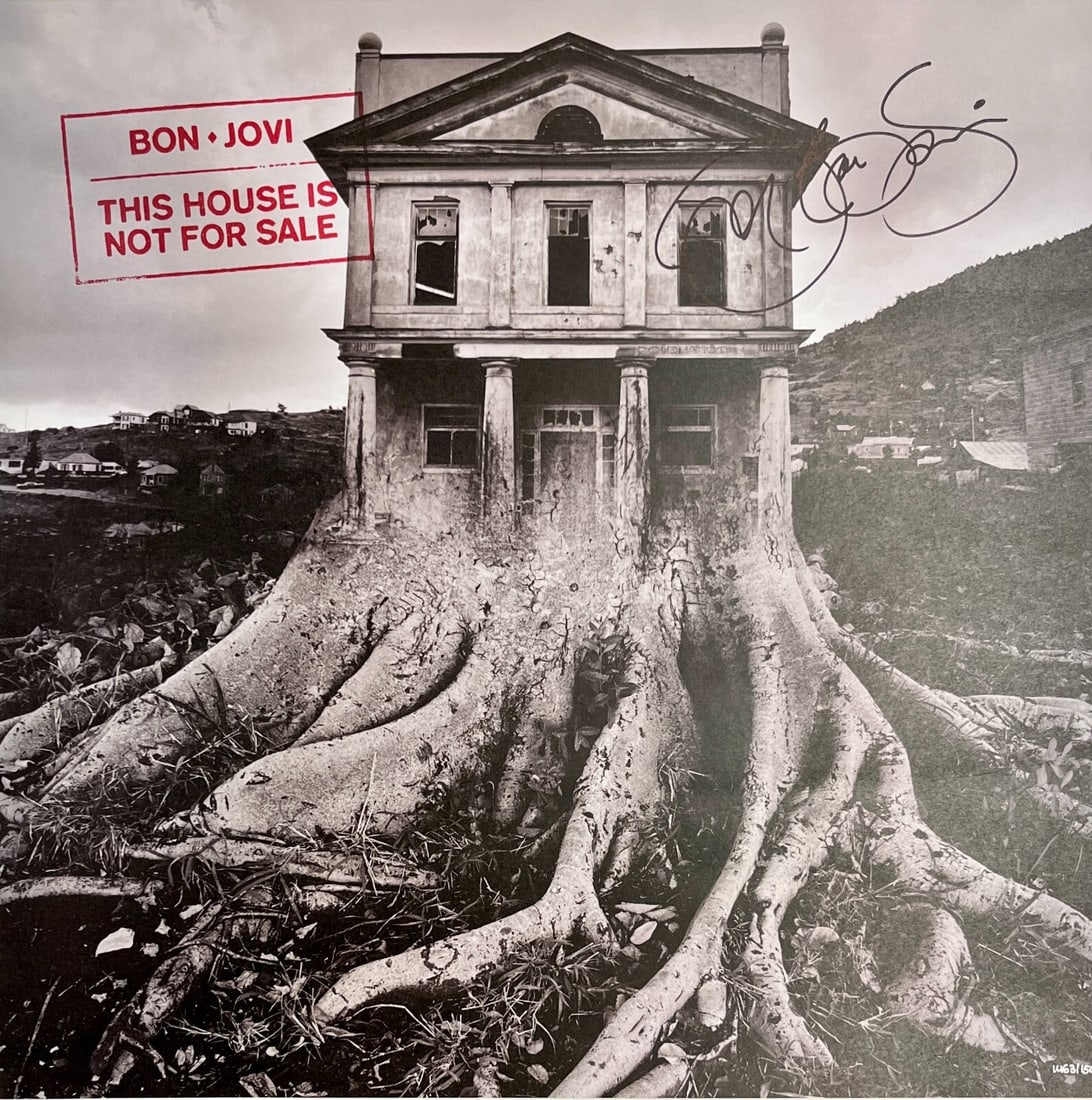 Jon Bon Jovi Signed Limited Edition Promo Poster #1461/5000: Jon Bon Jovi Signed Limited Edition Promo Poster #1461/5000 This limited edition promotional poster features the signature of Jon Bon Jovi, making it a must-have for fans. Measuring 12" x 12", this pi