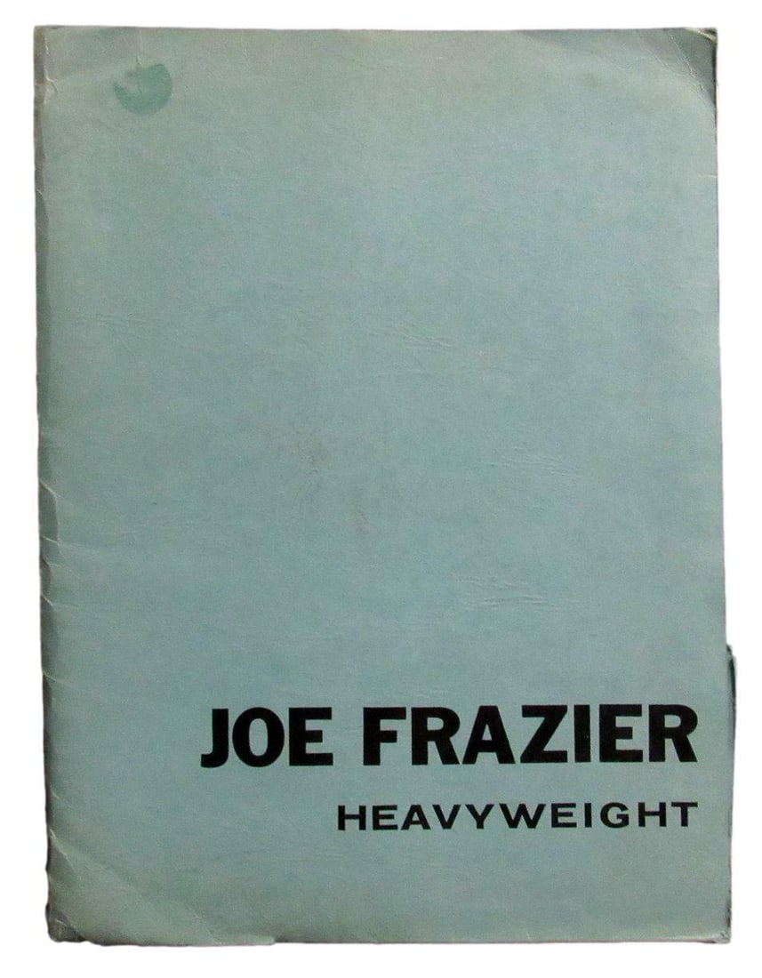 1966 Joe Frazier Heavyweight Boxing Champ Original Media Kit: 1966 Joe Frazier Heavyweight Boxing Champ Original Media Kit This 1966 Joe Frazier Heavyweight Boxing Champ Press/Media Kit is a significant collectible for boxing enthusiasts. It showcases Frazier's