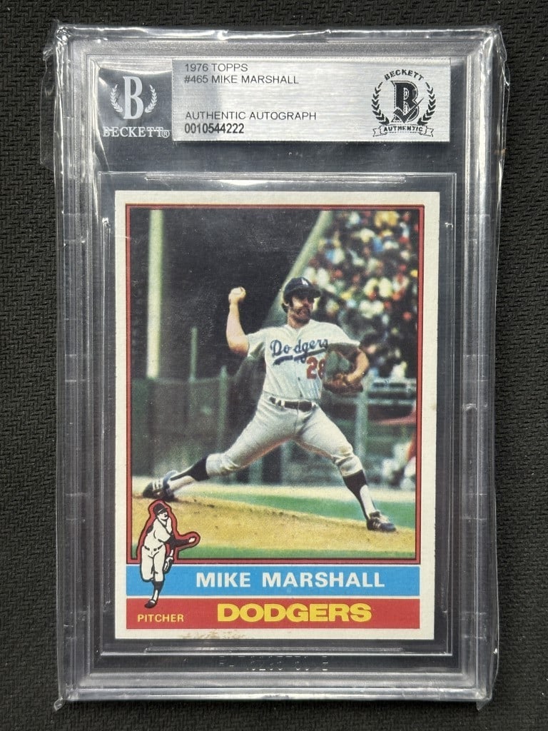 Mike Marshall 1976 Topps Signed Baseball Card BGS Authentic (1 of 2)