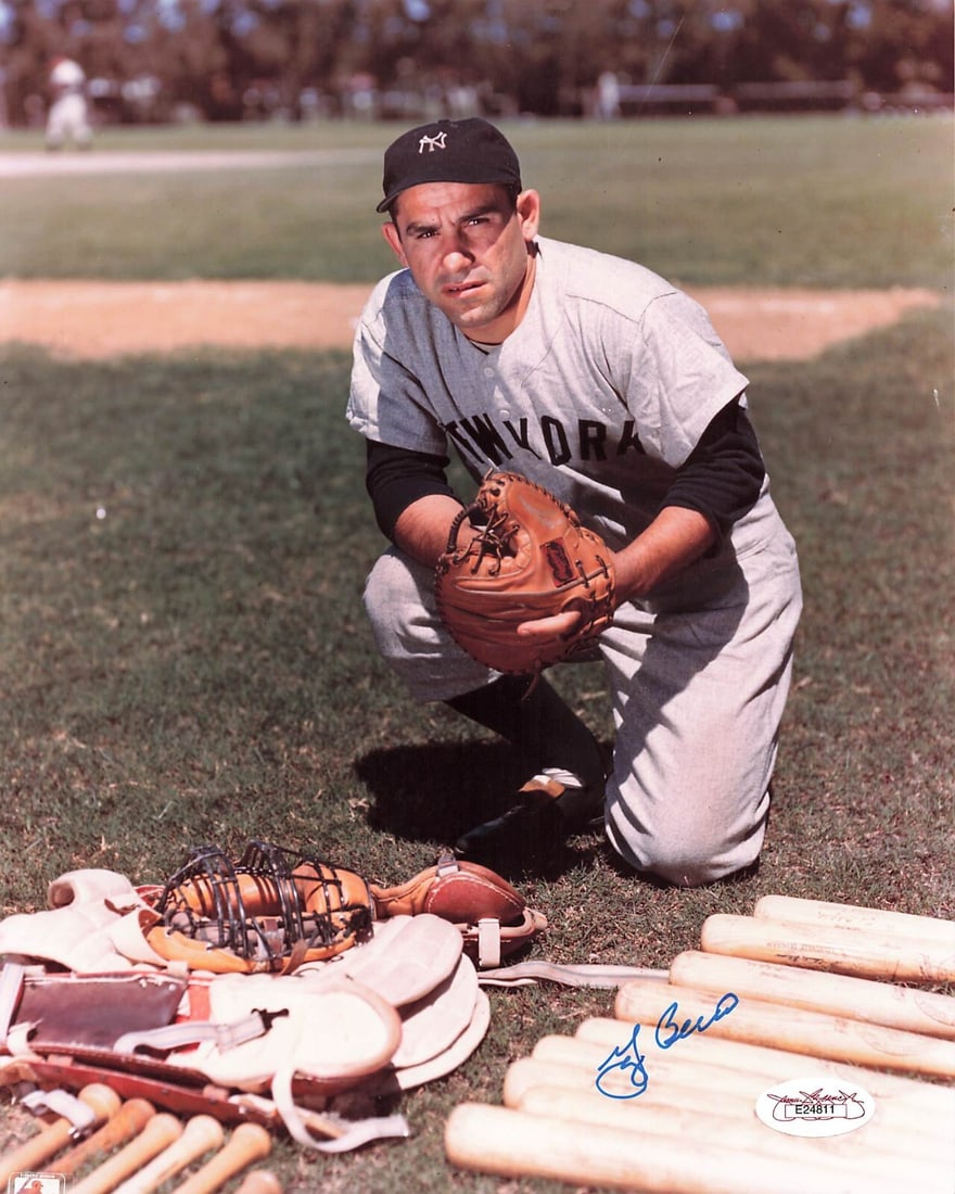 Yogi Berra Signed 8x10 Photo New York Yankees JSA Authenticated (1 of 1)