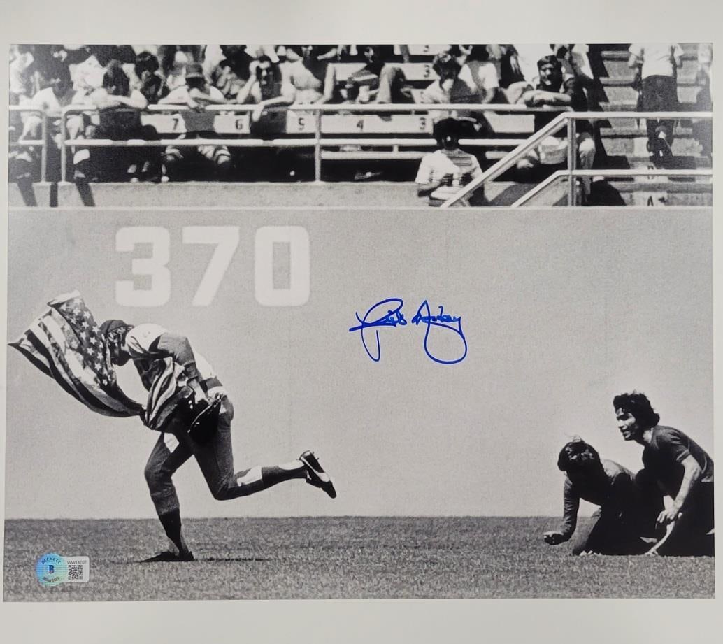 Rick Monday Signed 11x14 Photo American Flag Saving Beckett BAS (1 of 3)