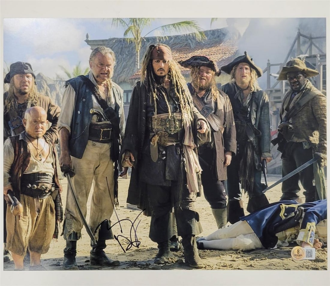 Johnny Depp Autographed Pirates of the Caribbean 11x14 Photo Beckett Authenticated (1 of 3)