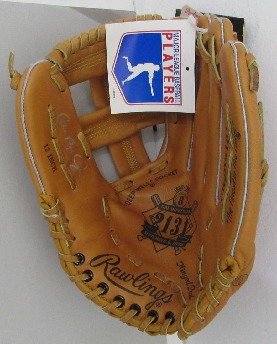 Cal Ripken JR HOF Signed Rawlings CRJR2131 Baseball Glove Limited Edition (1 of 6)