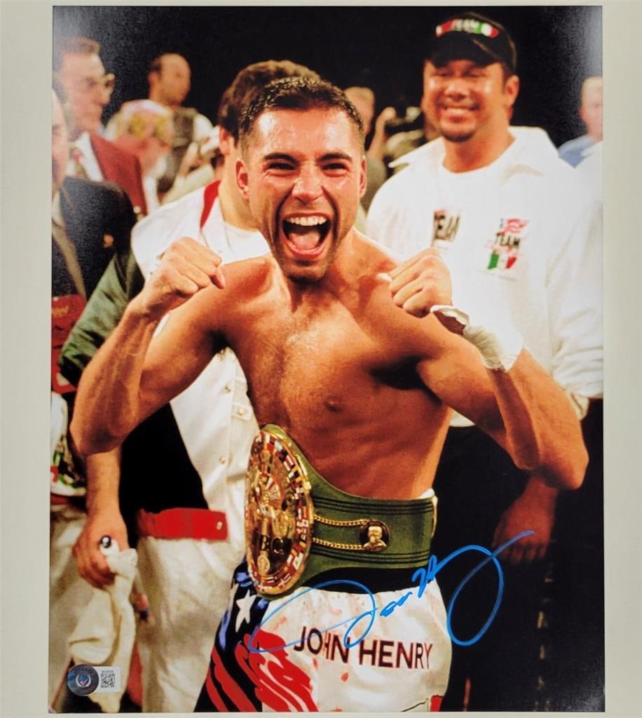 Oscar De La Hoya Signed 11x14 Photo Boxing HOF Beckett BAS (1 of 3)