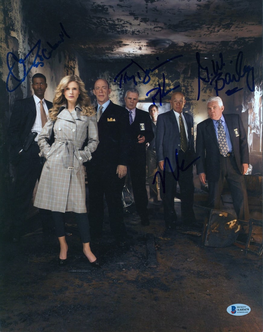 The Closer Signed 11x14 Photo with 5 Autographs Beckett COA (1 of 5)