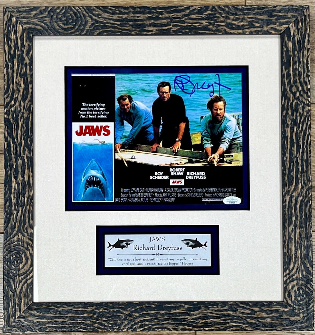 Richard Dreyfuss Signed 8x10 JAWS Framed Display with JSA Authentication (1 of 4)