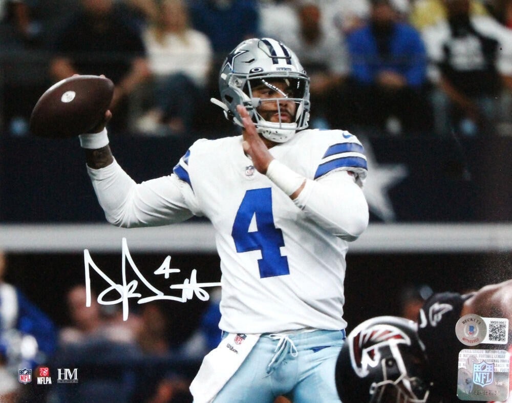 Dak Prescott Signed 8x10 Dallas Cowboys Photo Beckett Authenticated (1 of 2)