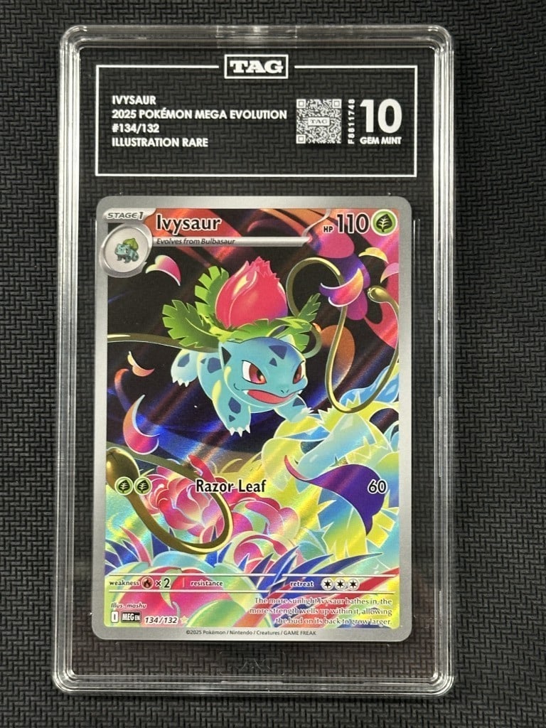 Ivysaur Pokemon Mega Evolutions Rare Card TAG 10 #134/132 (1 of 2)